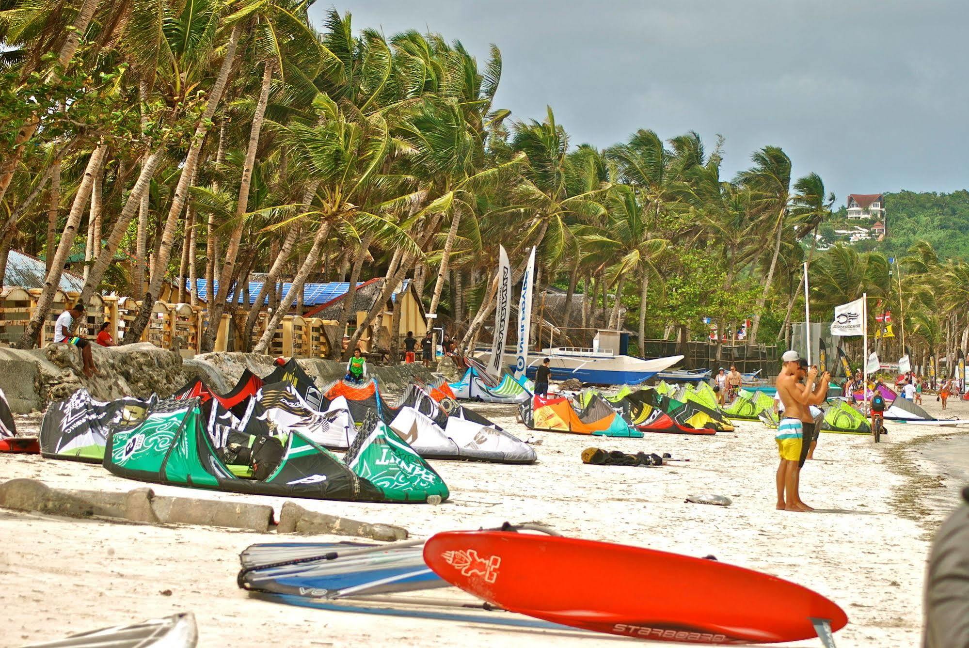 Rieseling Boracay Beach Resort Balabag  Exterior foto